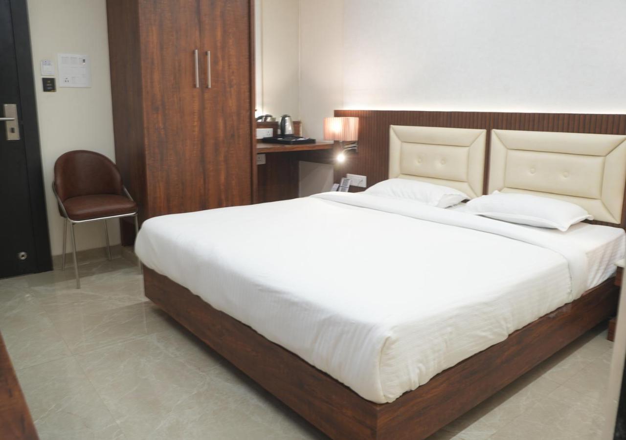 Hotel Jk Celebration Jabalpur Exterior photo